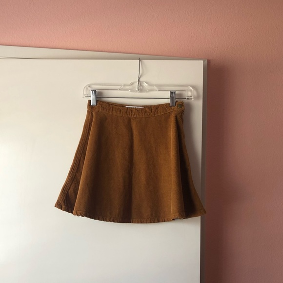 AMERICAN APPAREL - corduroy circle skirt (size XS) - Picture 2 of 5